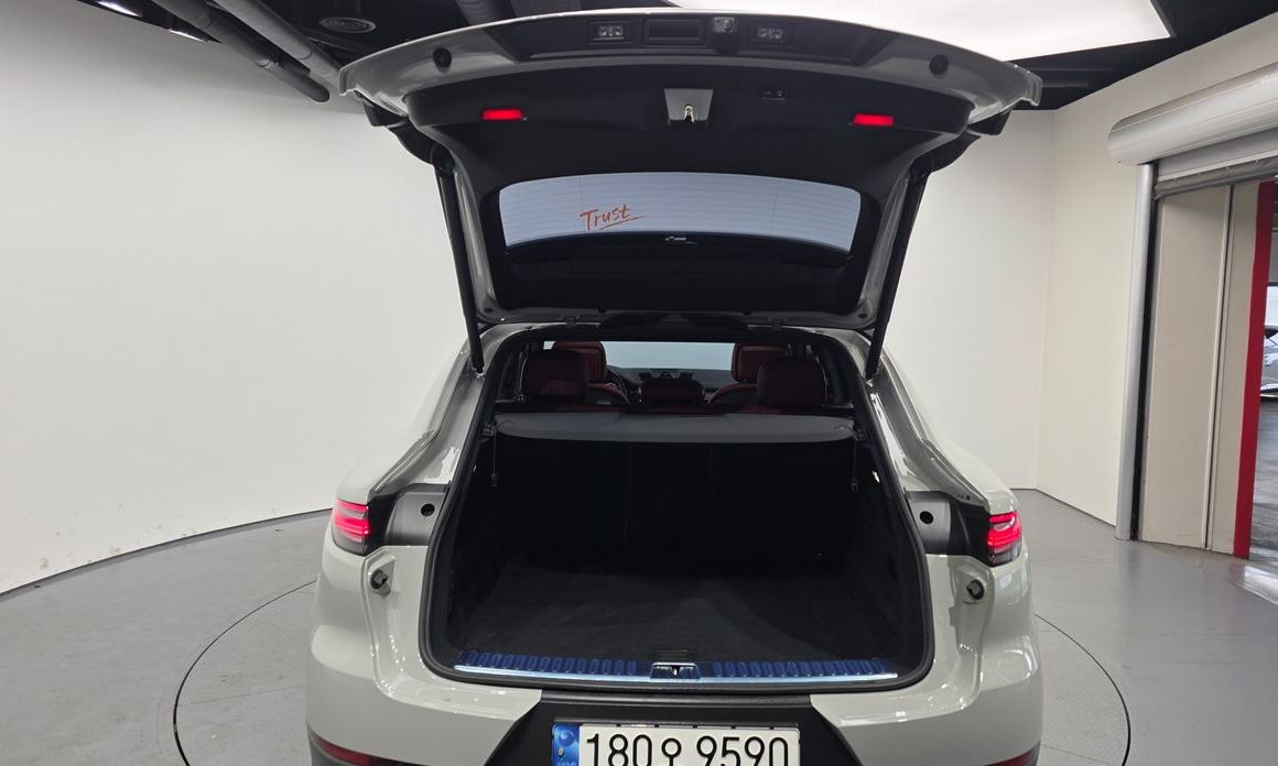 Porsche Cayenne 2023