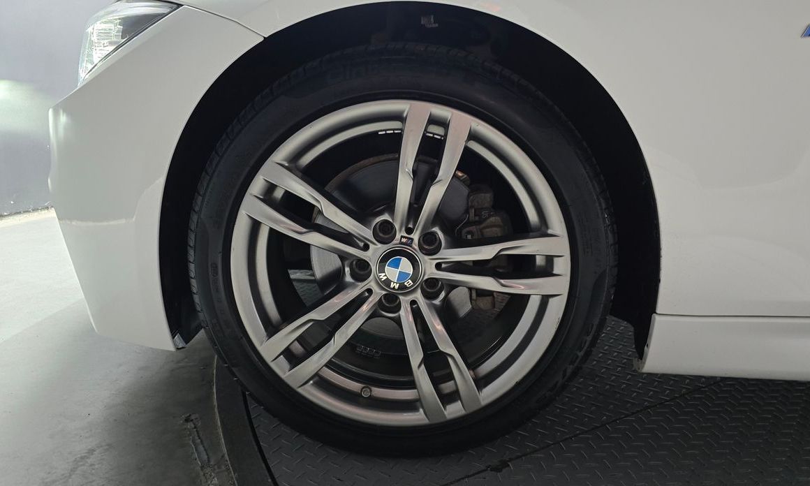 BMW 3-Series 2018