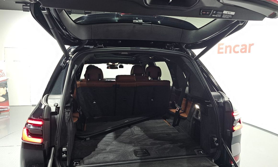 BMW X7 2025