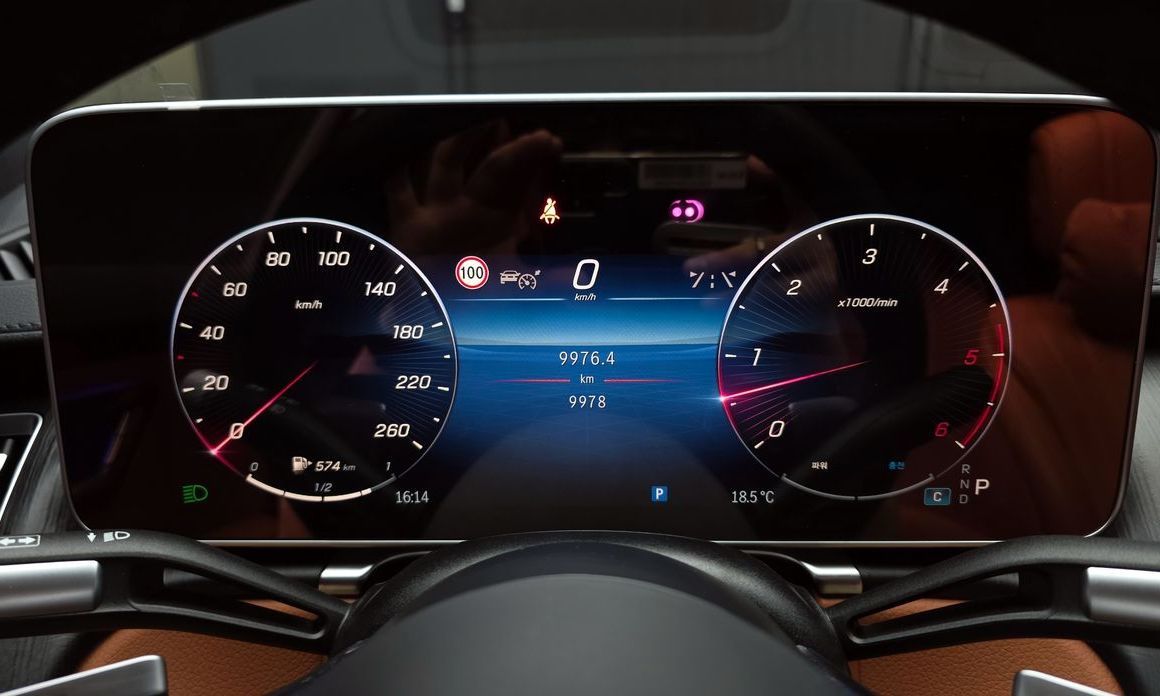 Mercedes-Benz S-Class 2025