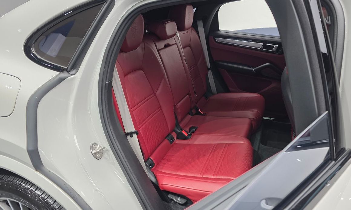 Porsche Cayenne 2023