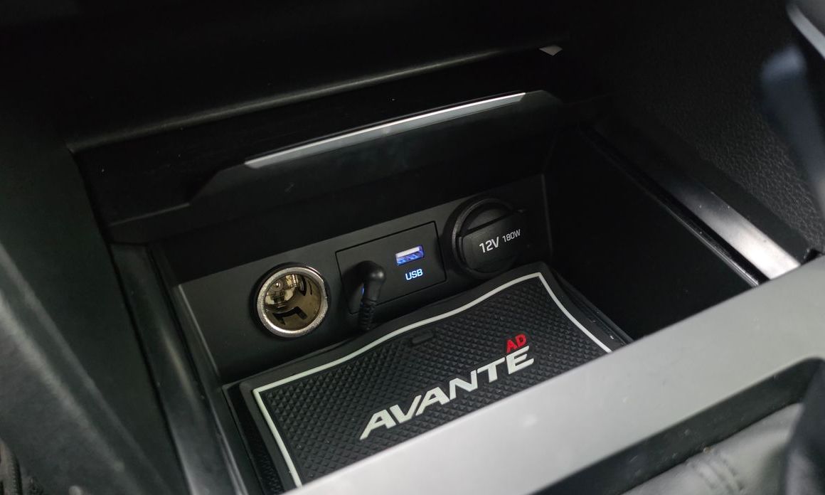 Hyundai AVANTE 2016