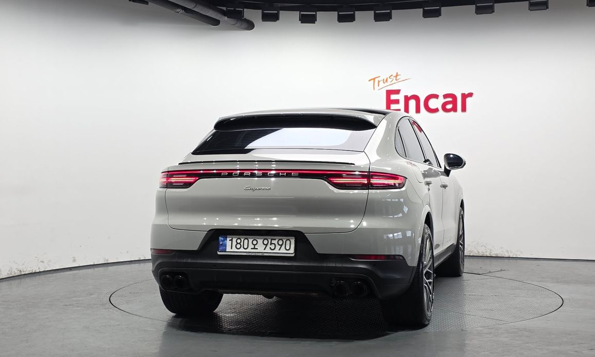Porsche Cayenne 2023