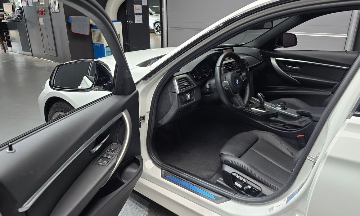 BMW 3-Series 2018
