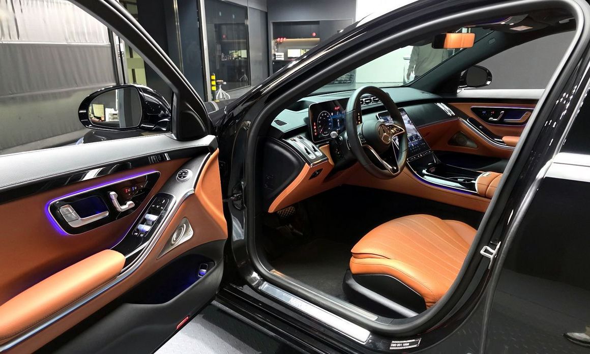 Mercedes-Benz S-Class 2025