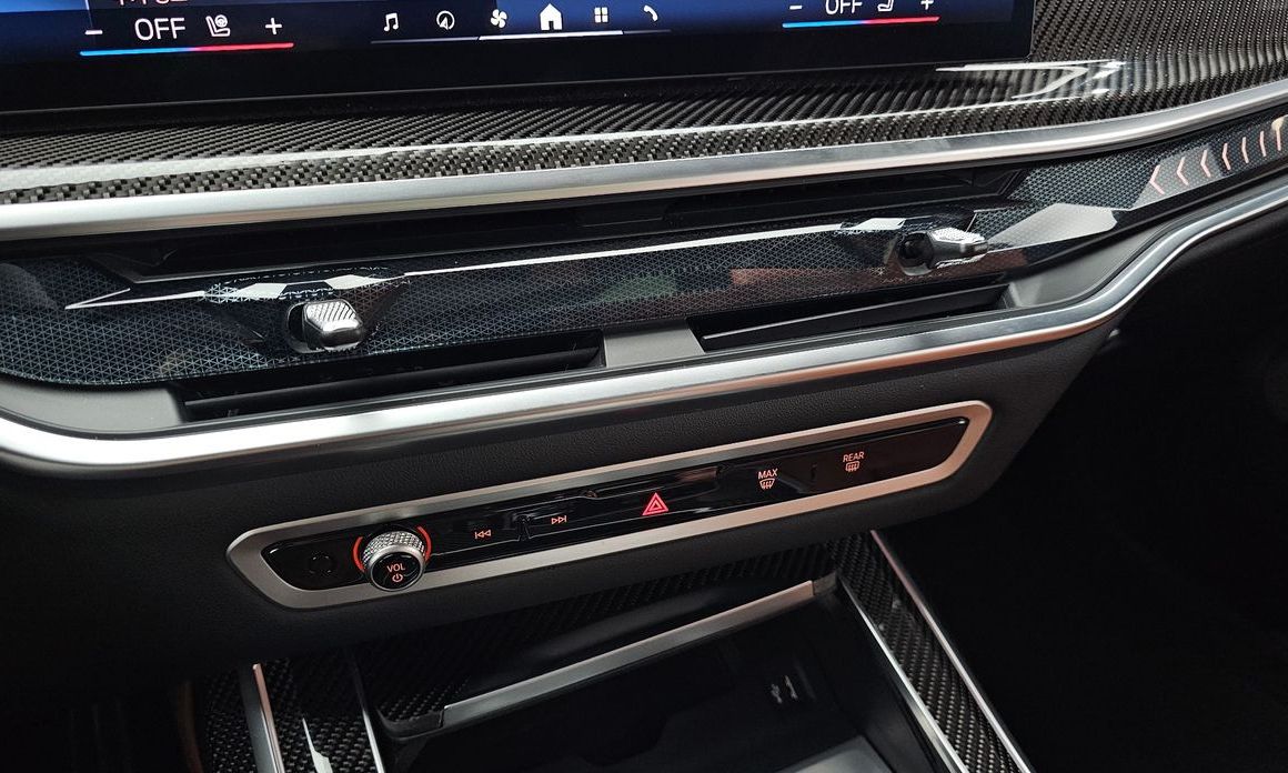 BMW X7 2025