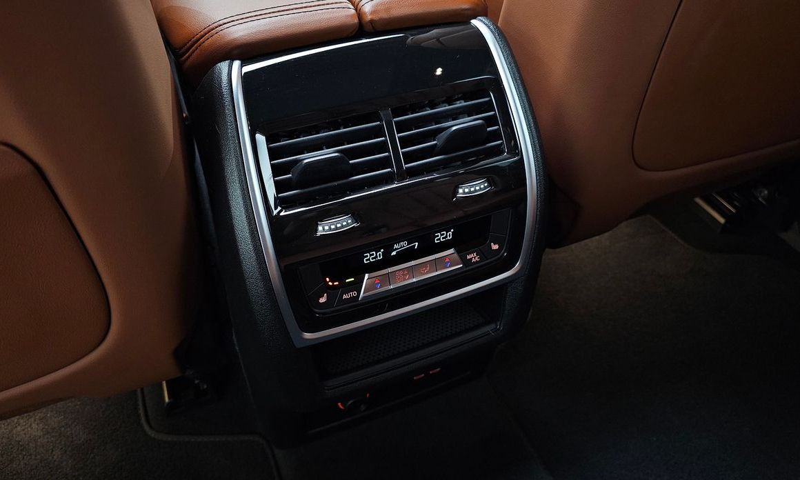 BMW X7 2025