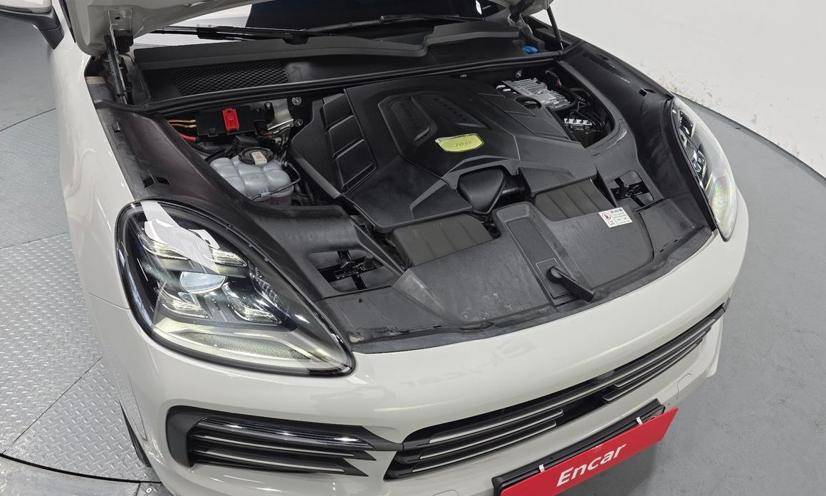 Porsche Cayenne 2023