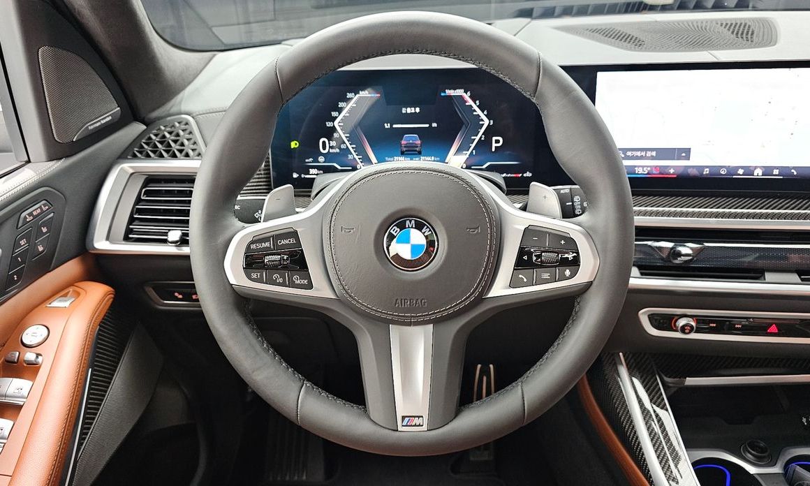BMW X7 2025