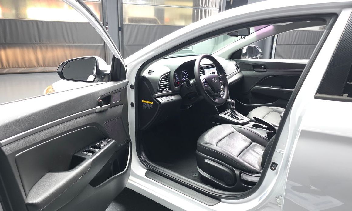 Hyundai AVANTE 2017
