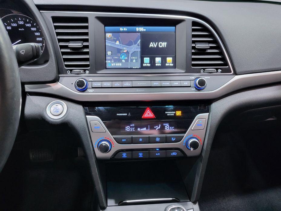 Hyundai AVANTE 2016