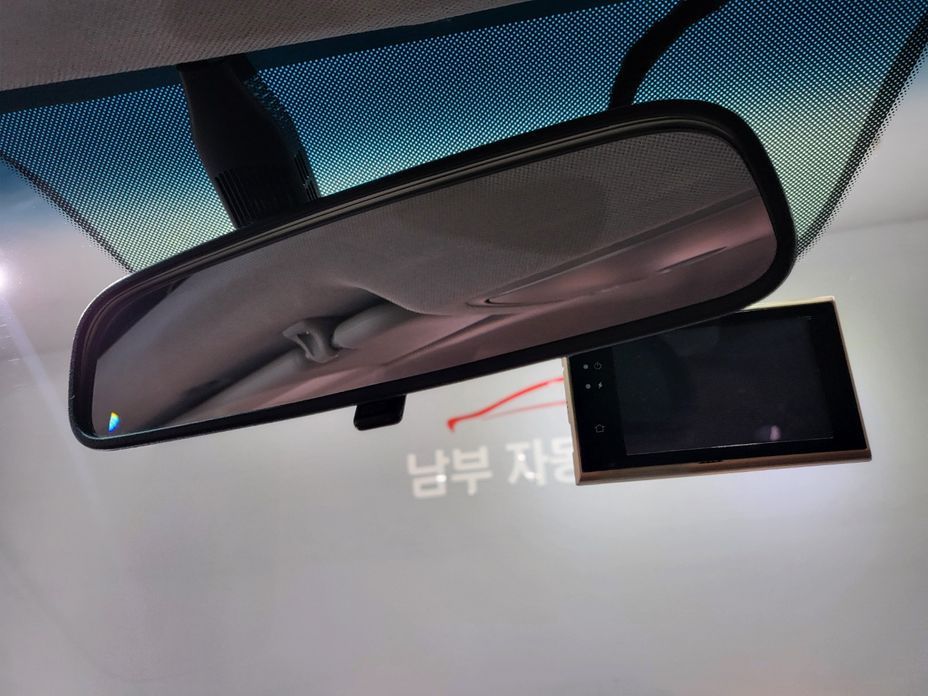 Hyundai AVANTE 2016