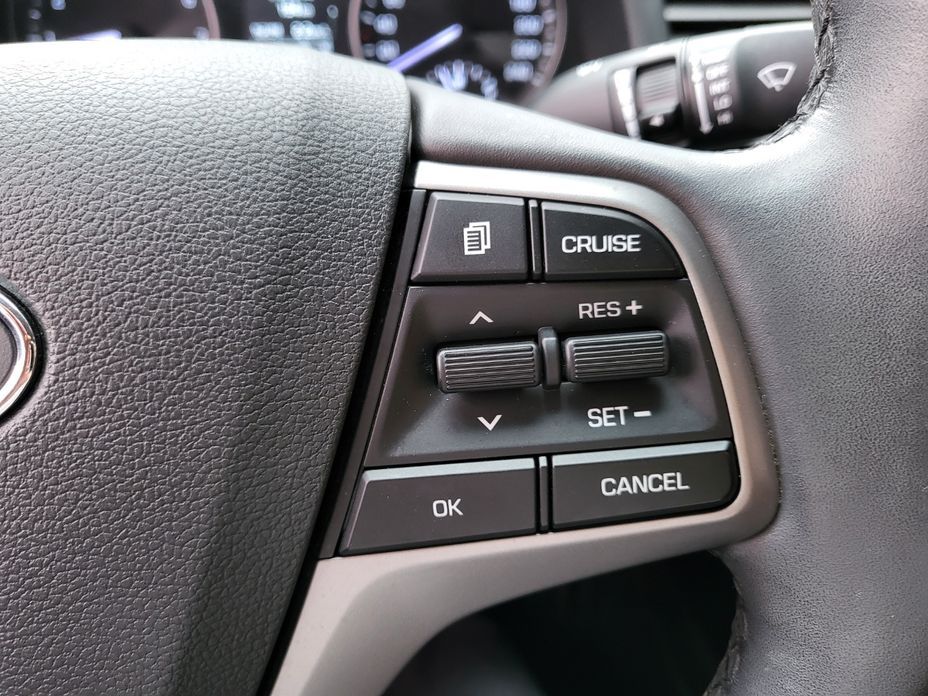 Hyundai AVANTE 2016