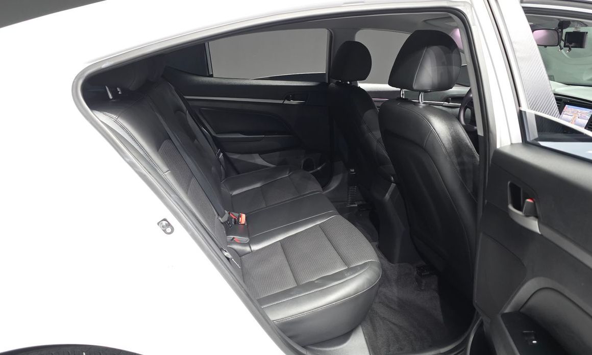 Hyundai AVANTE 2017