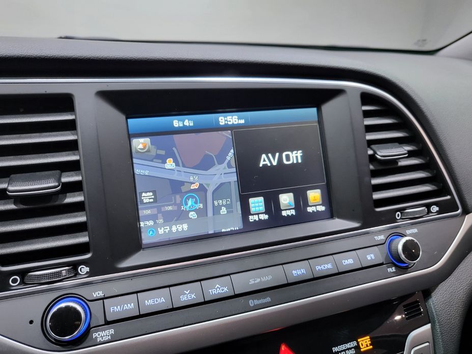 Hyundai AVANTE 2016