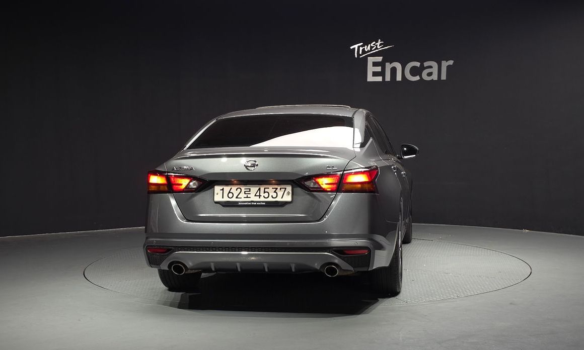 Nissan Altima 2019