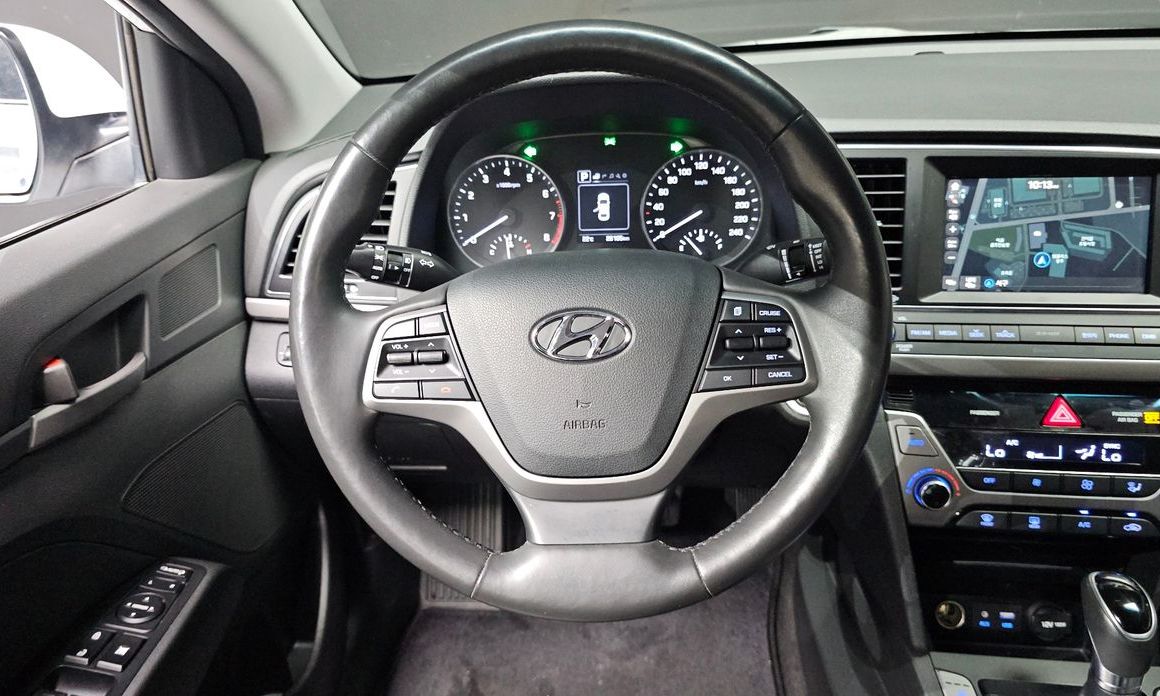 Hyundai AVANTE 2017