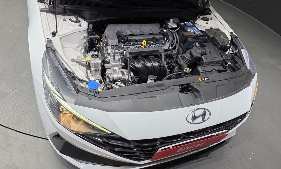 Hyundai AVANTE 2021