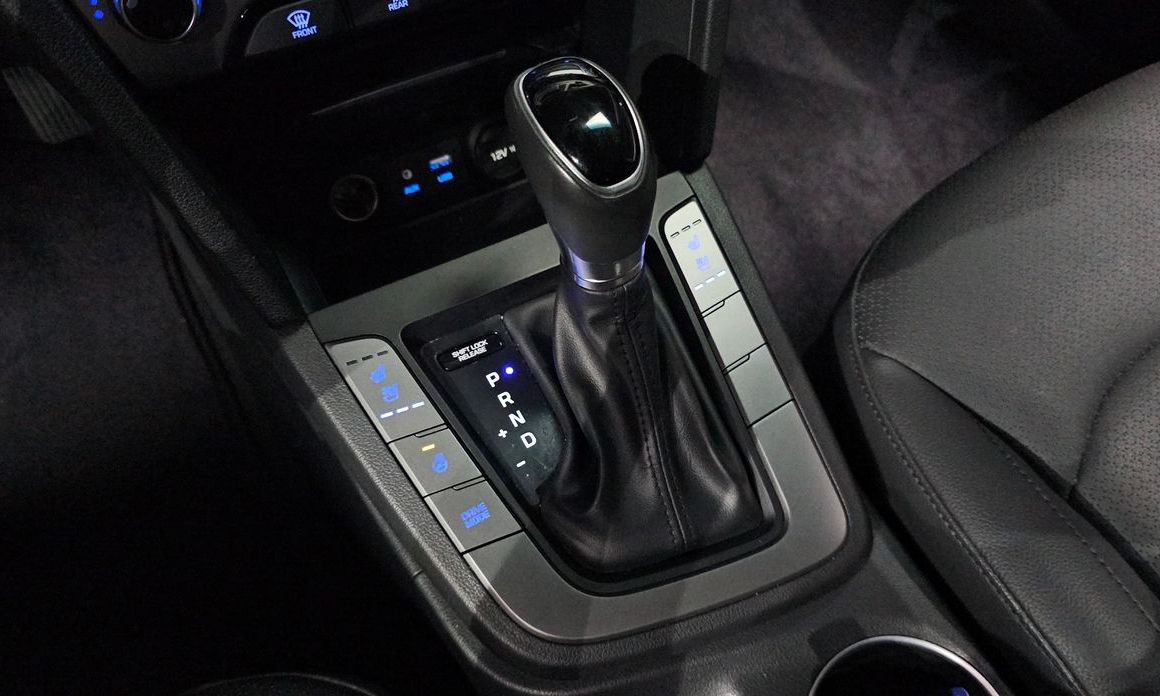 Hyundai AVANTE 2017
