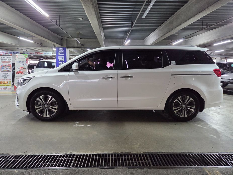 Kia Canival 2019