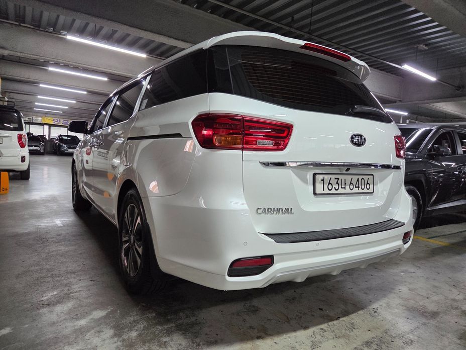 Kia Canival 2019