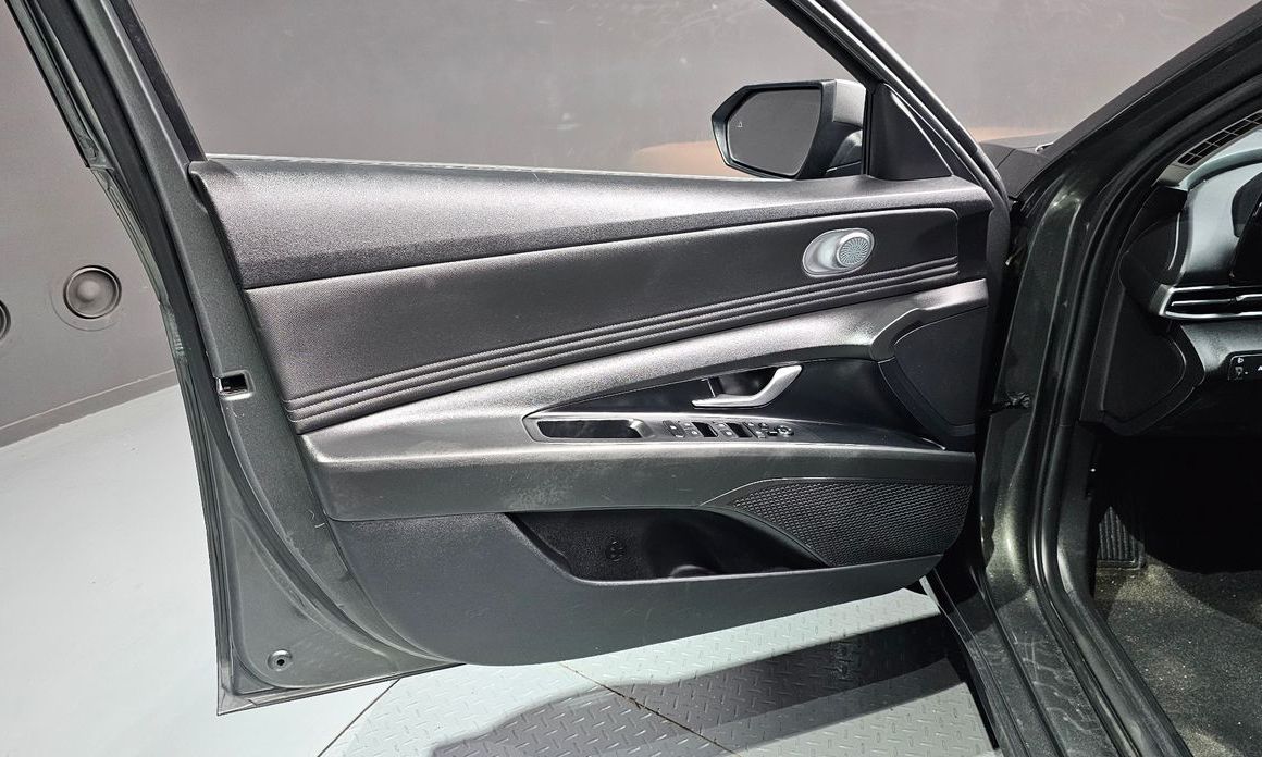 Hyundai AVANTE 2021