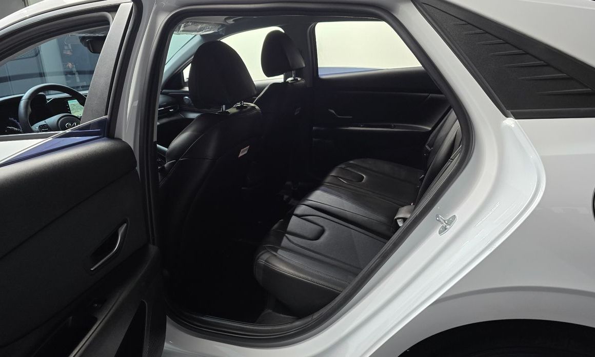 Hyundai AVANTE 2023