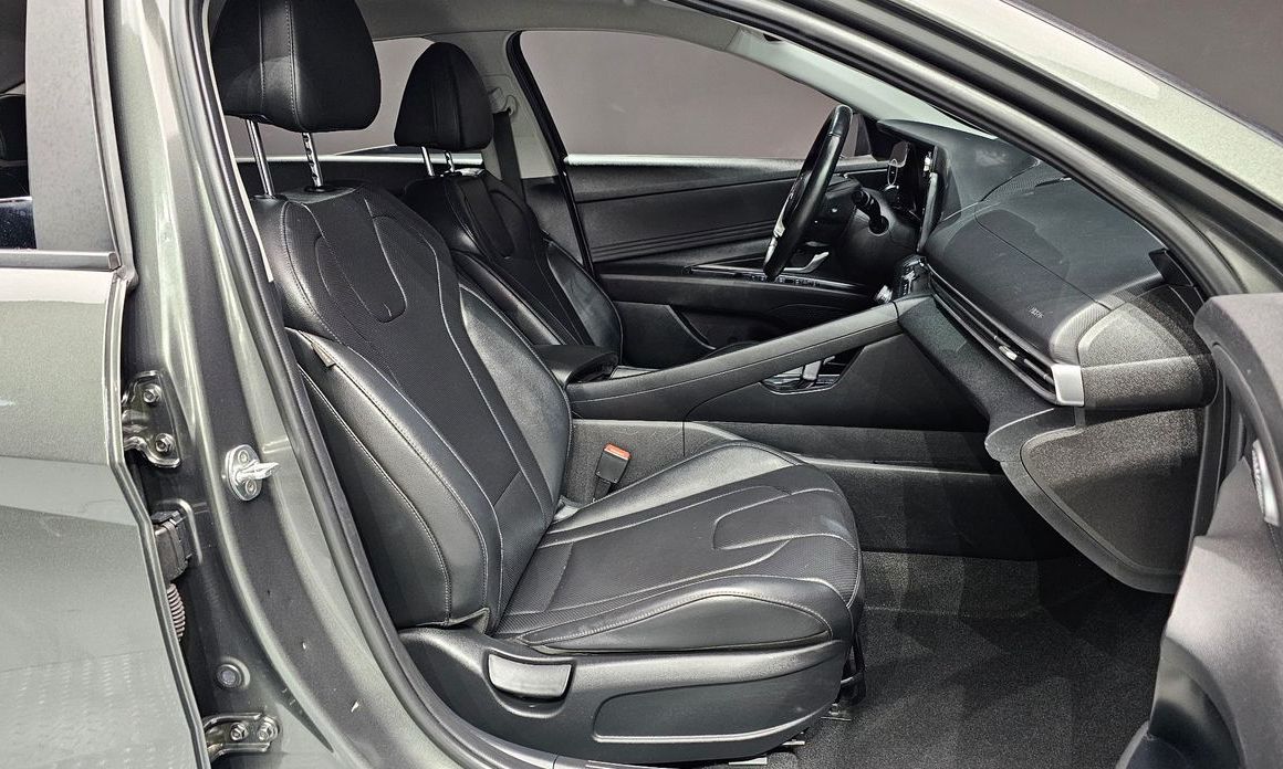 Hyundai AVANTE 2021