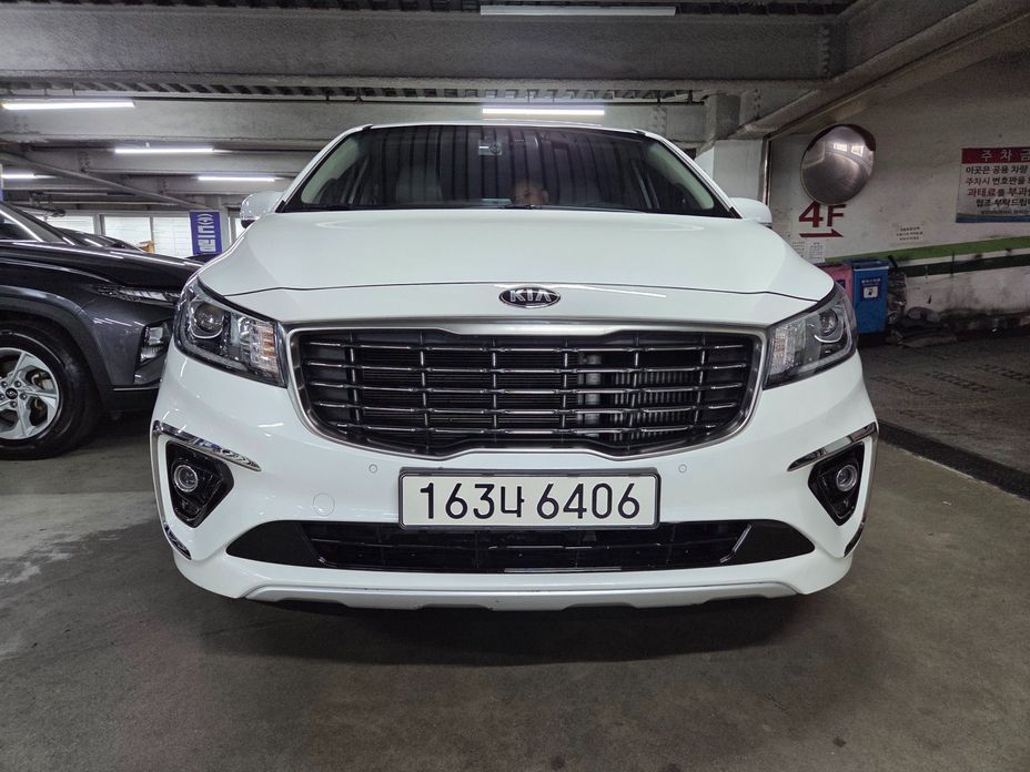 Kia Canival 2019