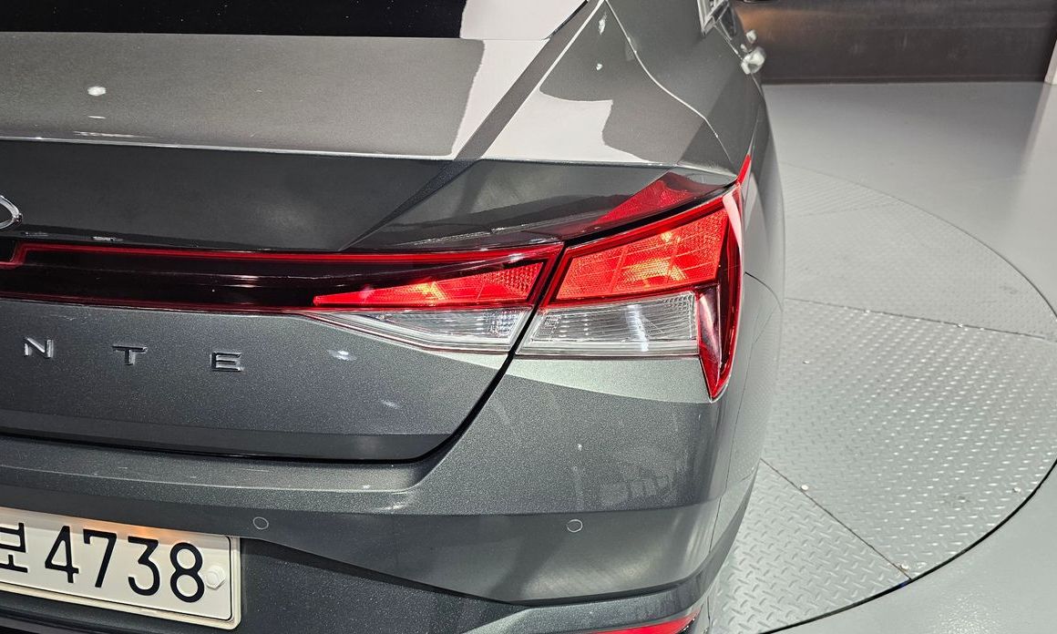 Hyundai AVANTE 2021
