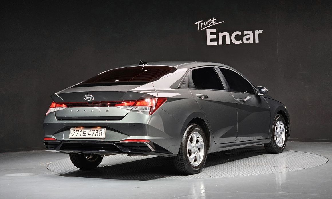 Hyundai AVANTE 2021