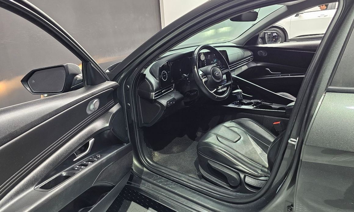 Hyundai AVANTE 2021
