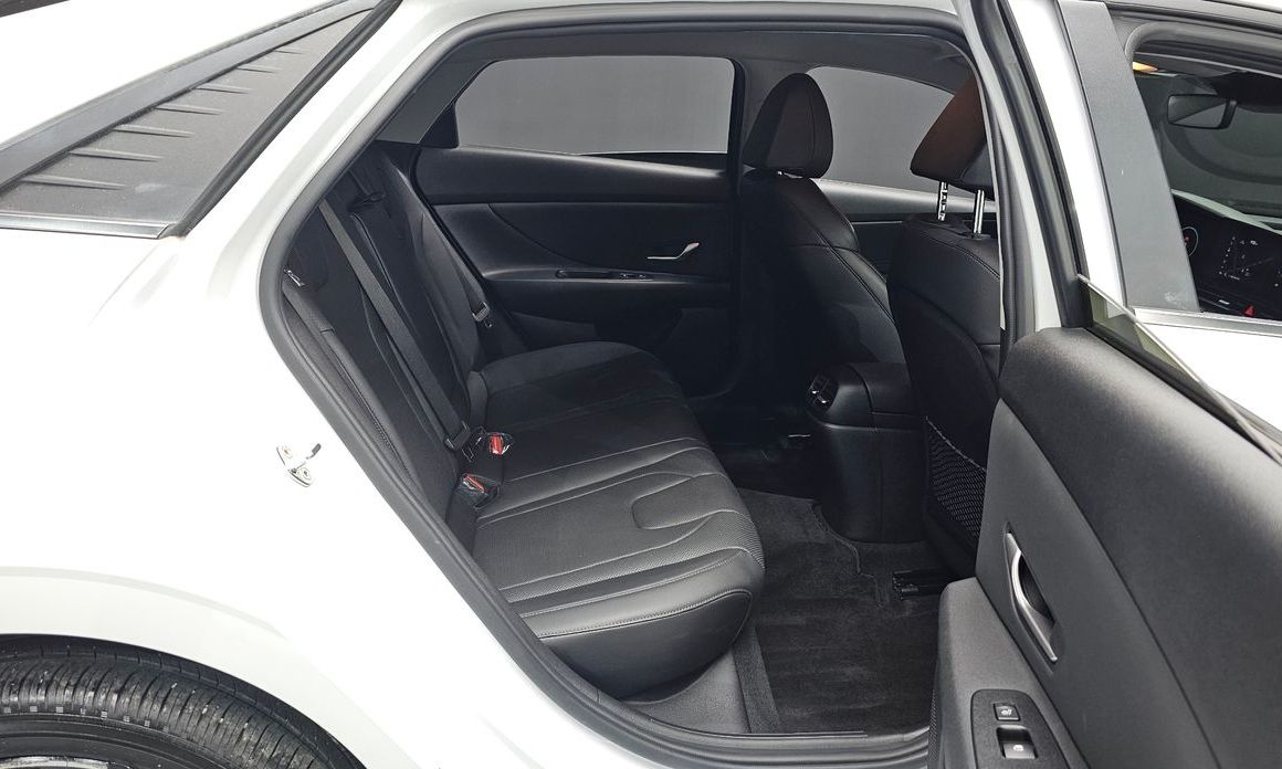 Hyundai AVANTE 2021