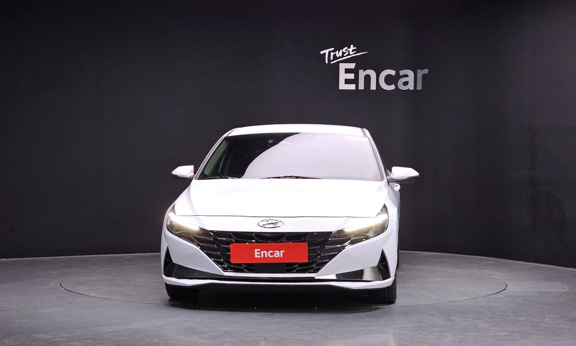 Hyundai AVANTE 2021