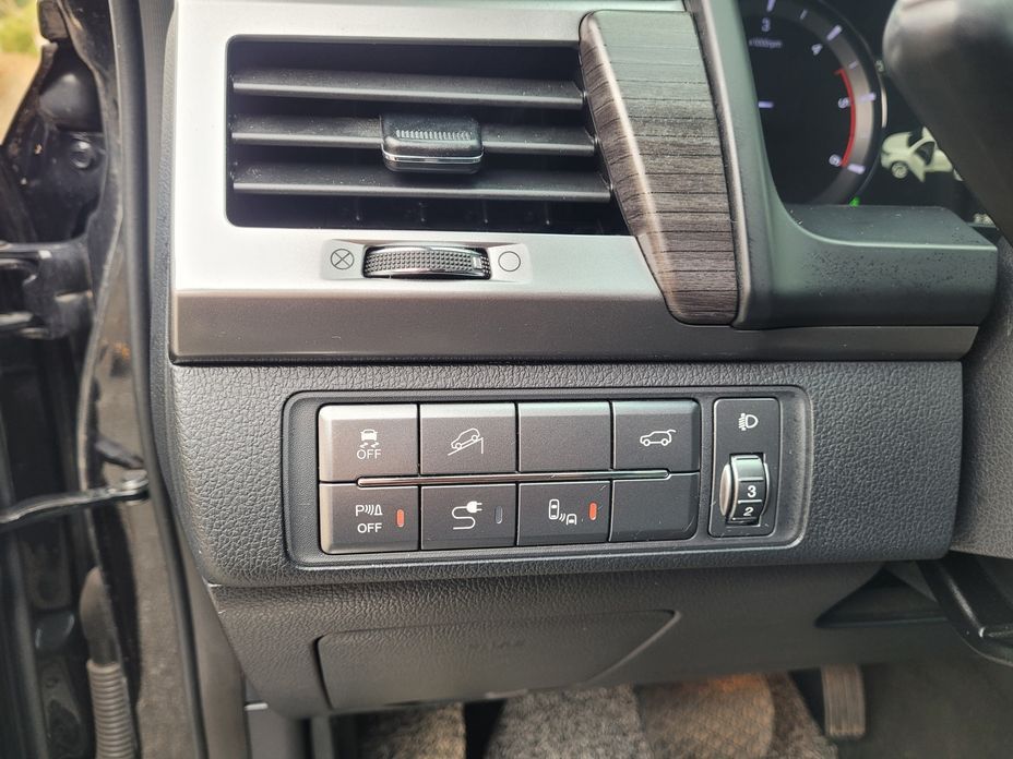 KG_Mobility_Ssangyong Rexton 2019