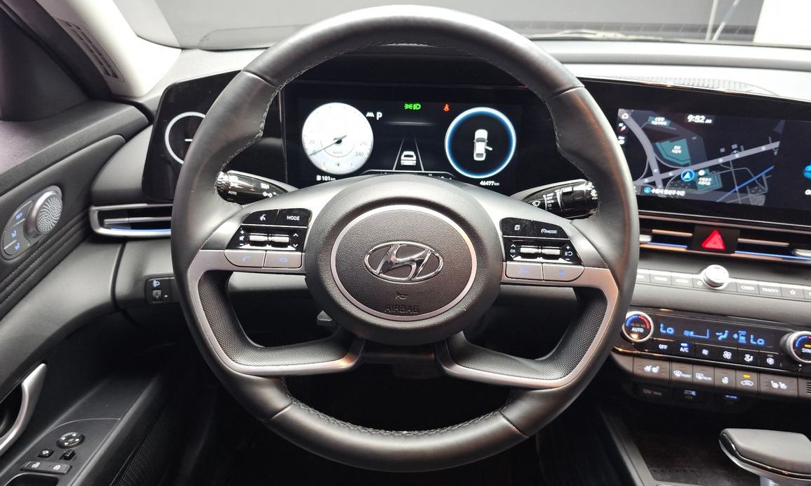 Hyundai AVANTE 2021