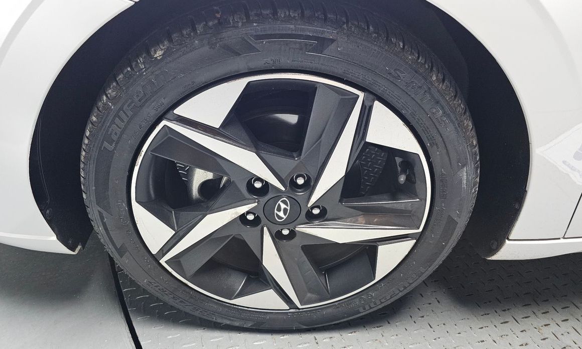 Hyundai AVANTE 2021
