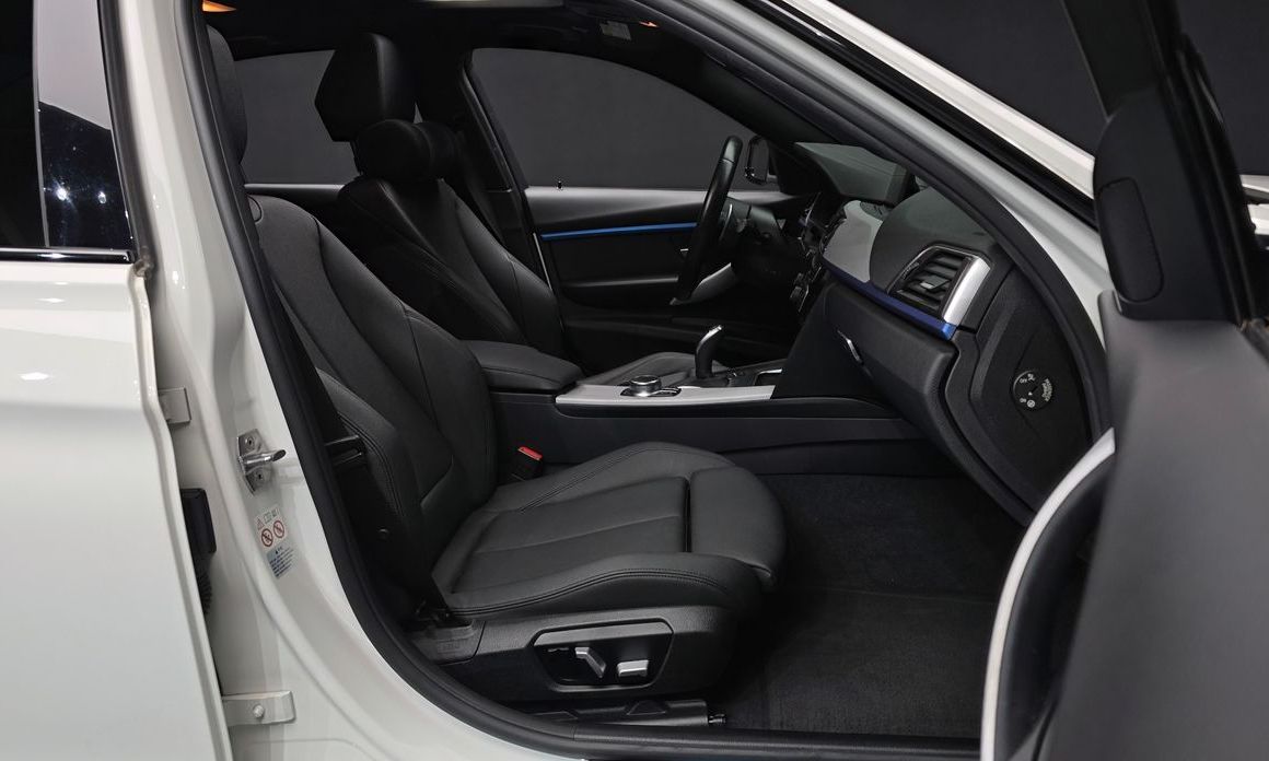 BMW 3-Series 2018