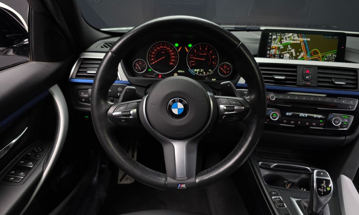 BMW 3-Series 2018