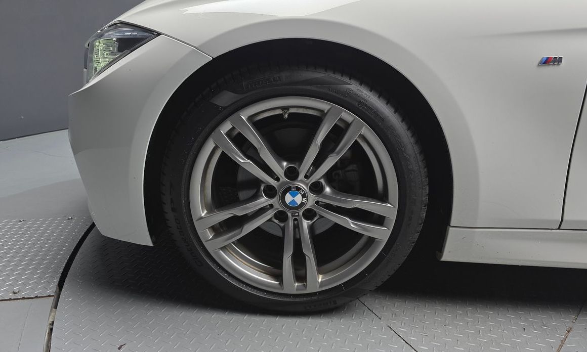 BMW 3-Series 2018