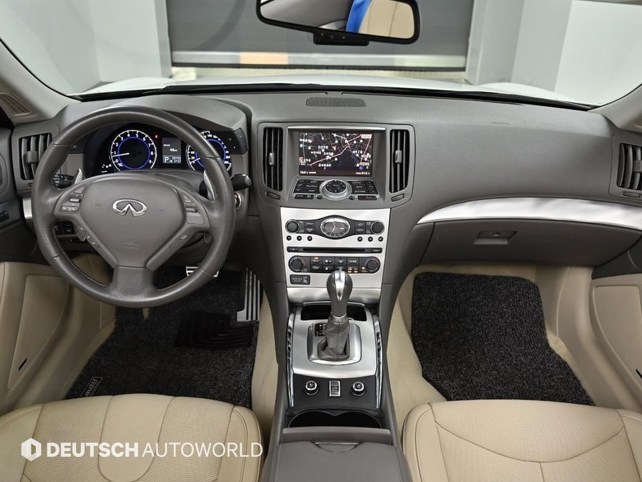 Infiniti Q60 2014