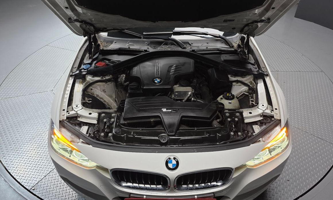 BMW 3-Series 2018