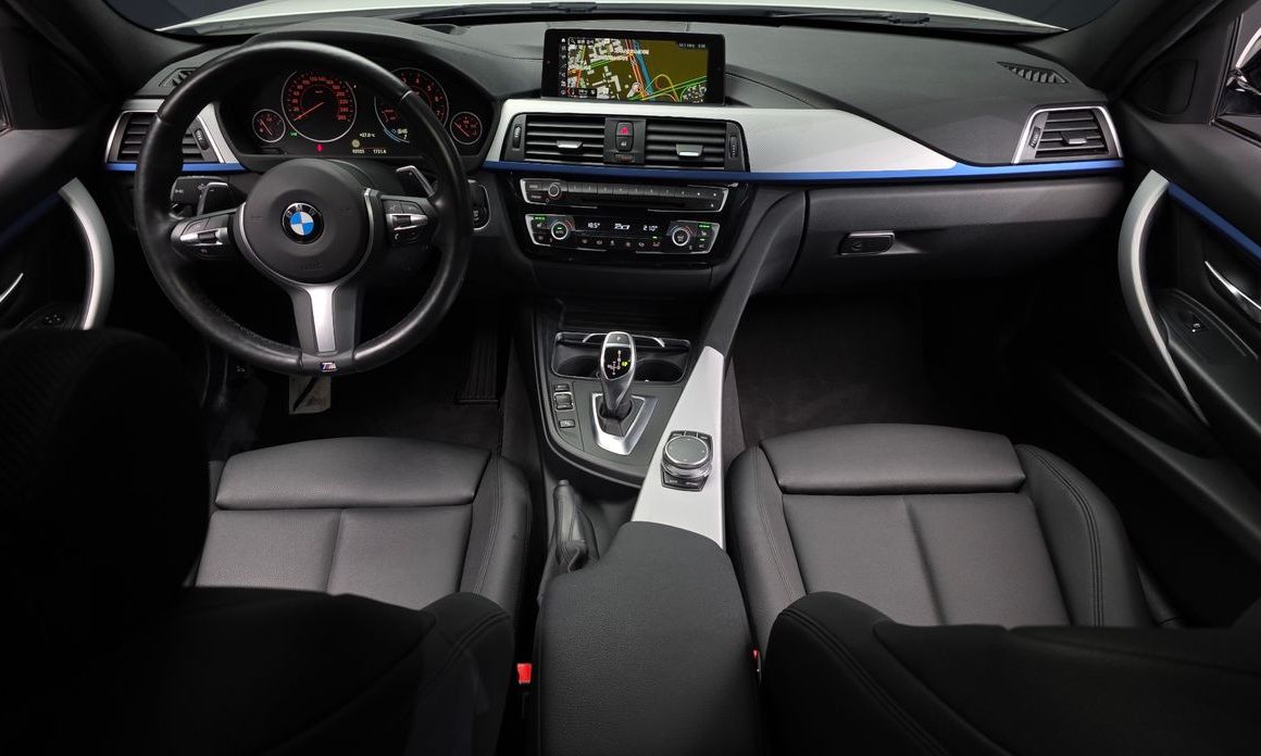 BMW 3-Series 2018