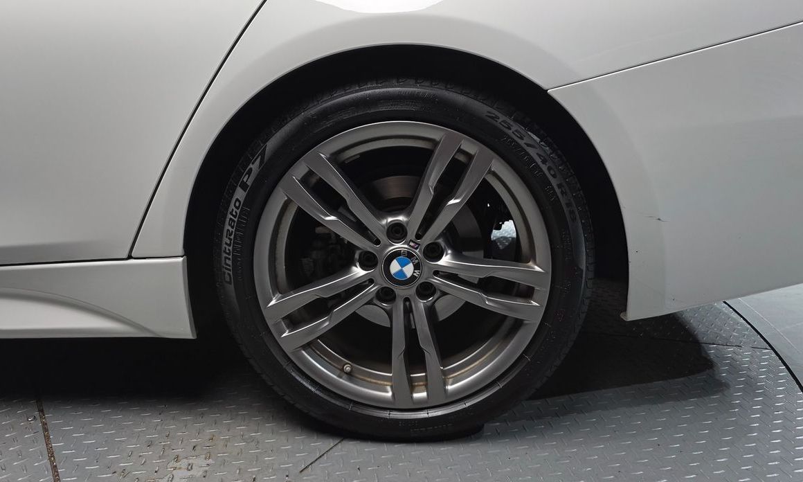 BMW 3-Series 2018