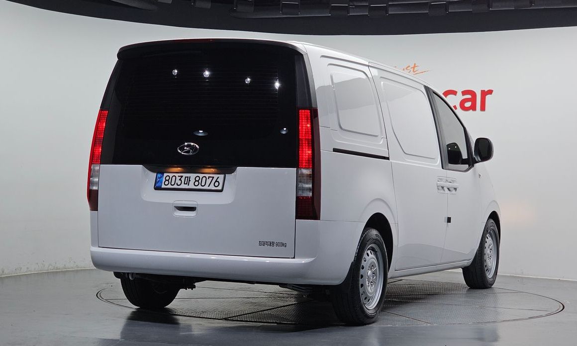 Hyundai Staria 2022