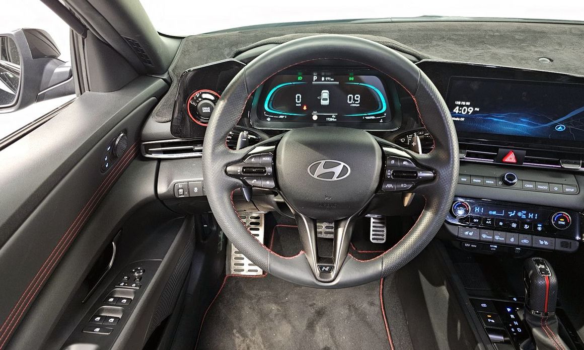 Hyundai AVANTE 2024
