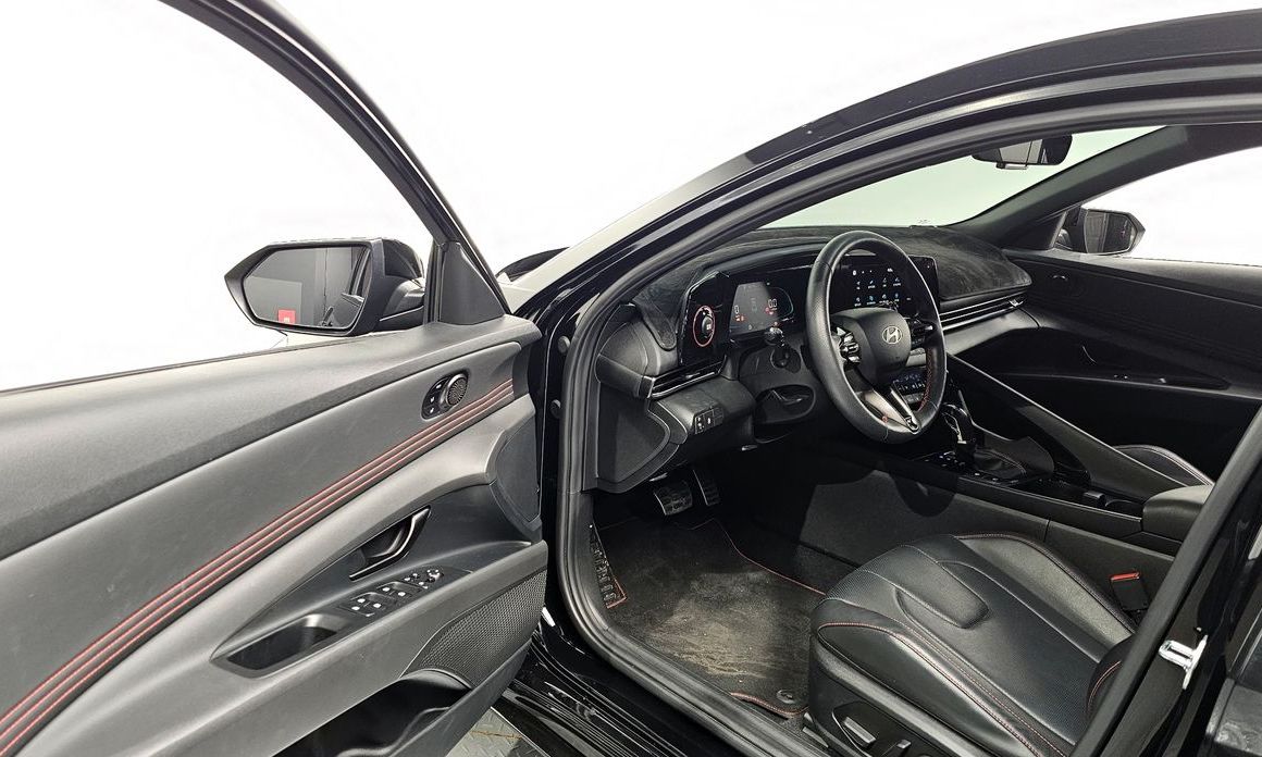Hyundai AVANTE 2024