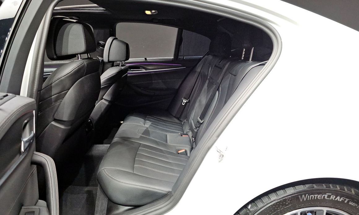 BMW 5-Series 2023
