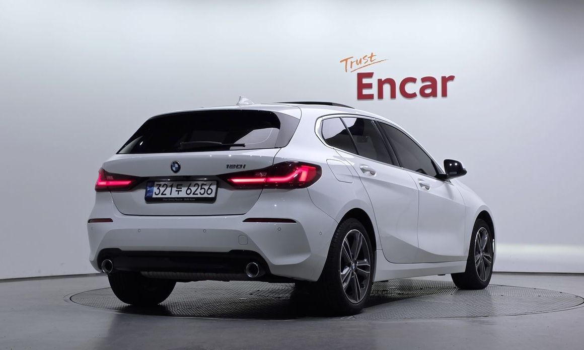 BMW 1-Series 2022