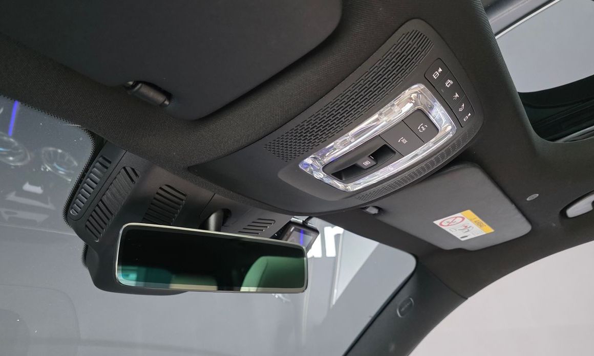 Mercedes-Benz GLB-Class 2024